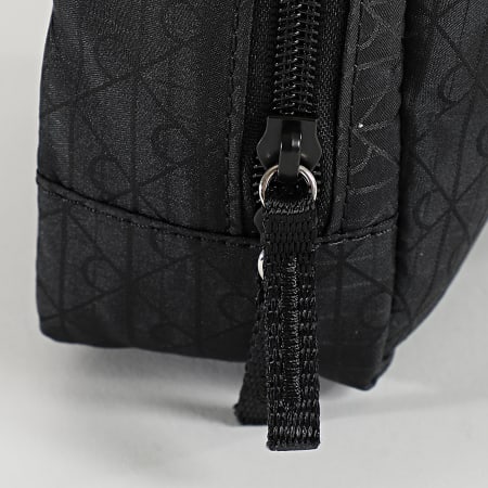 Calvin Klein - Sacoche Utility Emblem Reporter D3303G Noir