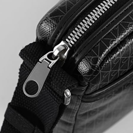 Calvin Klein - Sacoche Emblem Aop Coated Canvas Camera D3314G Noir