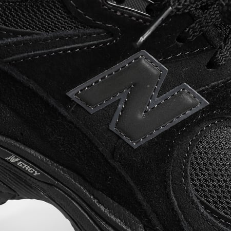 New Balance - Sapatilhas 2002 Preto