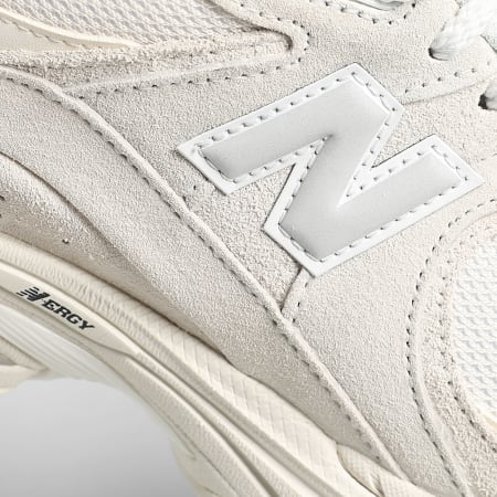 New Balance - Baskets 2002R Sea Salt Silver Metallic