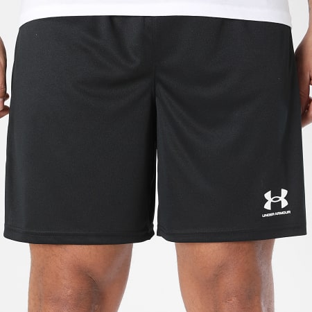Under Armour - Short Jogging Challenger 1372691 Noir