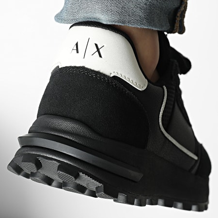 Armani Exchange - Baskets XM002197-AF17447 Black Off White