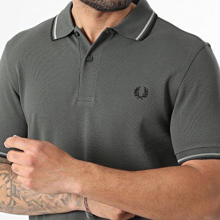 Fred Perry - Polo Manches Courtes Twin Tipped MM3600 Vert Kaki Noir