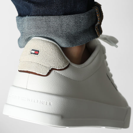 Tommy Hilfiger - Baskets Court Leather Detail Essential 5367 Ecru Classic Beige