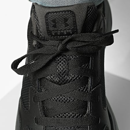 Under Armour - Baskets UA Charged Edge 3026727 Black