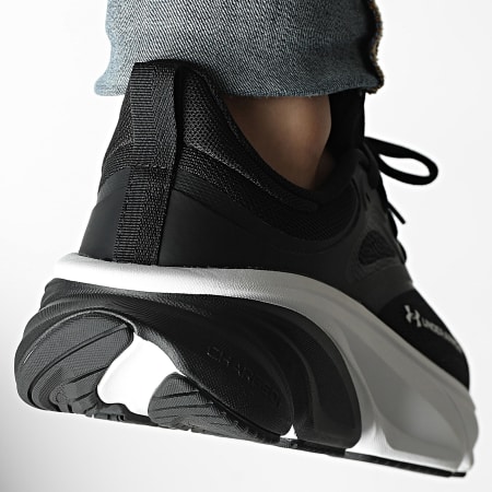 Under Armour - Baskets UA Rogue 6 6006719 Black