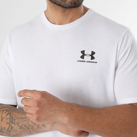 Under Armour - Ensemble Tee Shirt Et Short Jogging Challenger 1326799 1372691 Blanc Noir