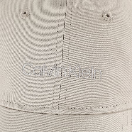 Calvin Klein - Casquette Titlecase Embroidery 5003 Beige
