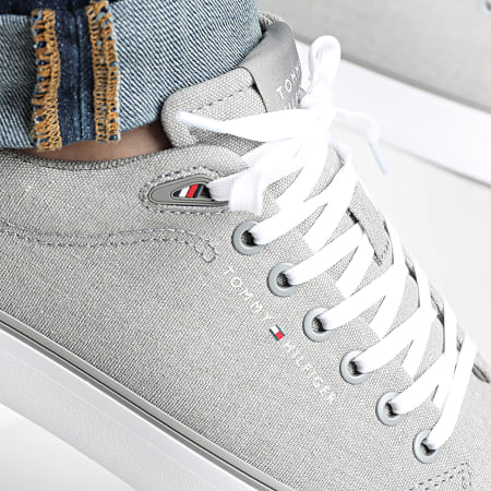 Tommy Hilfiger - Baskets Hi Vulc Core Low Chambray 5818 Universal Grey
