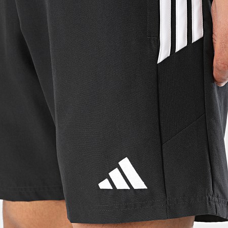 Adidas Sportswear - Short Jogging A Bandes Tiro 26 Essentials KC9690 Noir