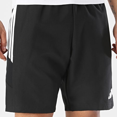 Adidas Sportswear - Short Jogging A Bandes Tiro 26 Essentials KC9690 Noir