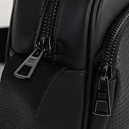 Tommy Hilfiger - Bolso Bandolera EW Camera 4096 Negro