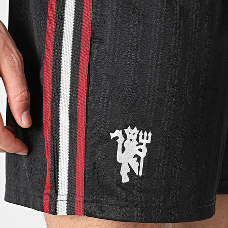 Adidas Originals - Short Jogging A Bandes Manchester United FC JZ2229 Noir Blanc Bordeaux