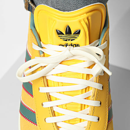 Adidas Originals - Baskets Gazelle KJ3532 Bold Gold None Pure Ruby x Bob Marley