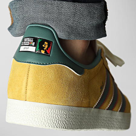 Adidas Originals - Baskets Gazelle KJ3532 Bold Gold None Pure Ruby x Bob Marley