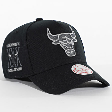 Mitchell and Ness - Casquette NBA Core XI Pro Chicago Bulls HP13204 Noir