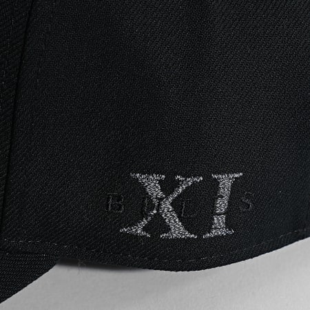 Mitchell and Ness - Casquette NBA Core XI Pro Chicago Bulls HP13204 Noir