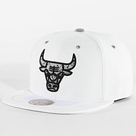 Mitchell and Ness - Casquette Snapback NBA Day 4 Chicago Bulls S5822 Blanc