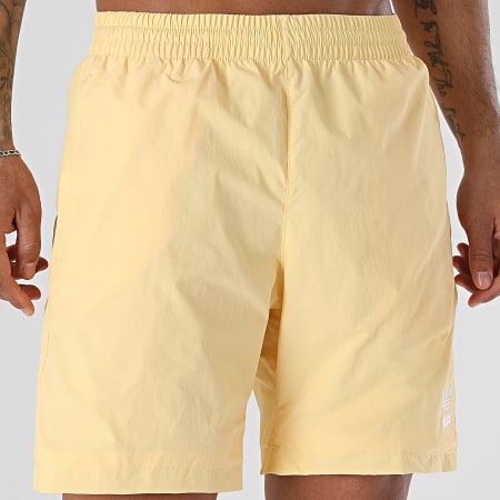 Adidas Originals - Short De Bain Essential Woven KE1164 Jaune