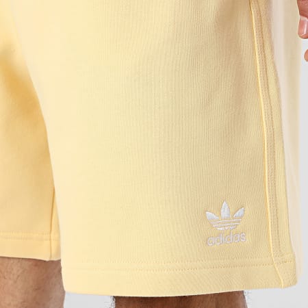 Adidas Originals - Short Jogging Essential KE3390 Jaune
