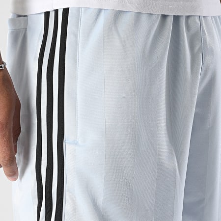 Adidas Originals - Short Jogging A Bandes A Rayures 3 Stripes KE2468 Bleu Clair