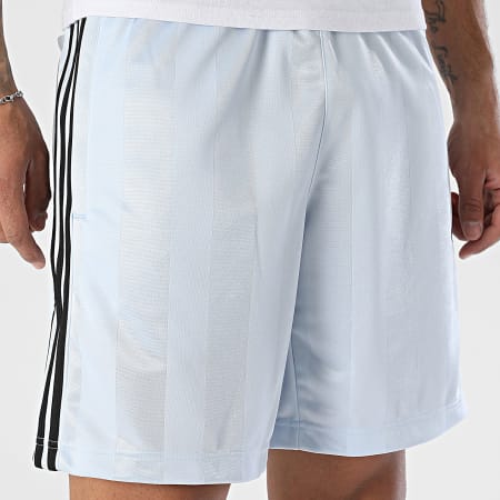 Adidas Originals - Short Jogging A Bandes A Rayures 3 Stripes KE2468 Bleu Clair