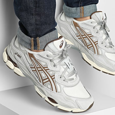 Asics - Zapatillas Gel NYC 1203A383 Crema Cemento Gris