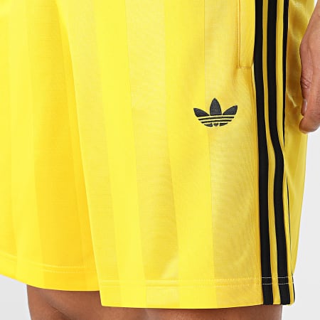 Adidas Originals - Short Jogging A Bandes 3 Stripes KE3592 Jaune Noir