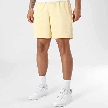 Adidas Originals - Short Jogging Essentials KC7902 Jaune