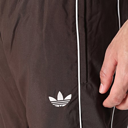 Adidas Originals - Pantalon Jogging A Bandes Half Stripes KC6441 Marron