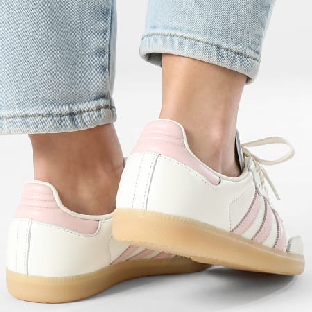 Adidas Originals - Baskets Femme Samba OG IH9059 Off White Sandy Pink Mel Gum 3