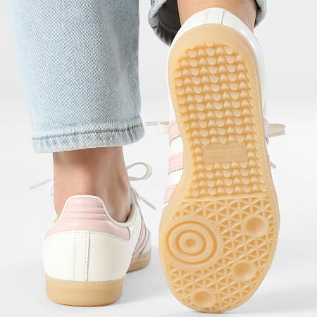 Adidas Originals - Baskets Femme Samba OG IH9059 Off White Sandy Pink Mel Gum 3