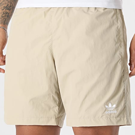 Adidas Originals - Short Jogging Essential KE1188 Beige