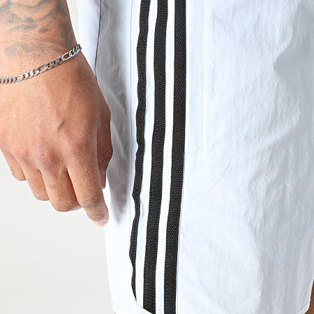 Adidas Originals - Short Jogging A Bandes Sprinter KE2434 Bleu Clair Noir