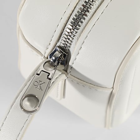 Calvin Klein - Sac A Main Femme Bold Camera F3220G Blanc