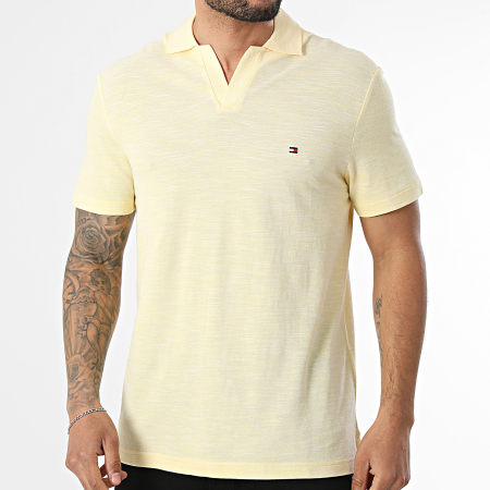 Tommy Hilfiger - Polo Manches Courtes Col V Slub Oxford Pique 8482 Jaune
