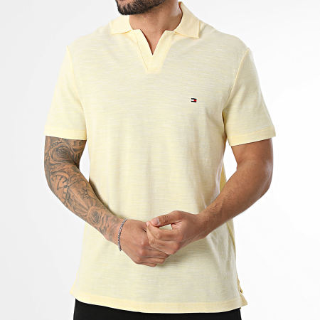 Tommy Hilfiger - Polo Manches Courtes Col V Slub Oxford Pique 8482 Jaune