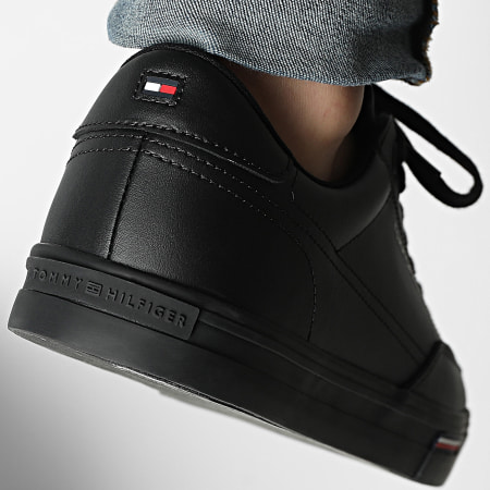 Tommy Hilfiger - Baskets Vulc Core Rwb Long Lace Leather 5814 Black
