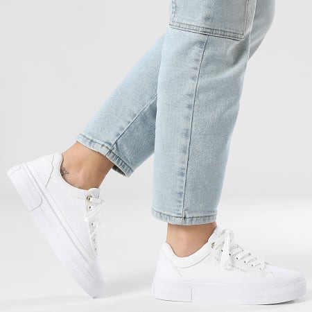 Tommy Hilfiger - Baskets Femme Foxing Platform Canvas 9480 White