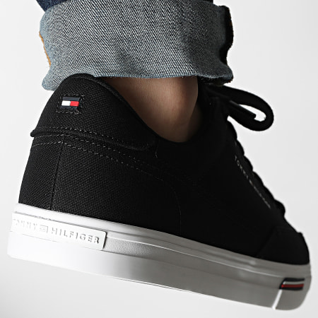 Tommy Hilfiger - Baskets Vulc Core Rwb Long Lace CVS 5813 Black