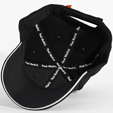 Real Madrid - Gorra Embossed Real Madrid RMCF25011 Negro