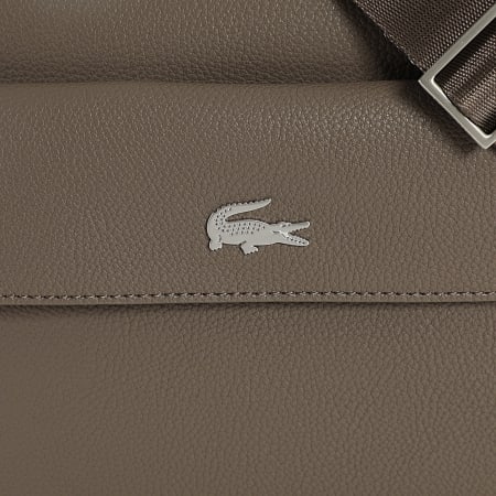 Lacoste - Sacoche Simili Cuir Logo Crocodile Metal Marron