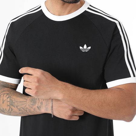 Adidas Originals - Ensemble Tee Shirt Et Short Jogging A Bandes 3 Stripes KE3538 KE3566 Noir Blanc