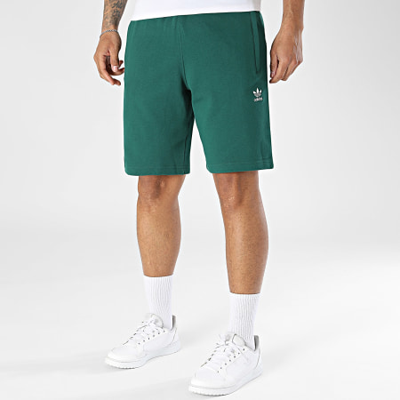 Adidas Originals - Short Jogging Essential KD1311 Vert Bouteille