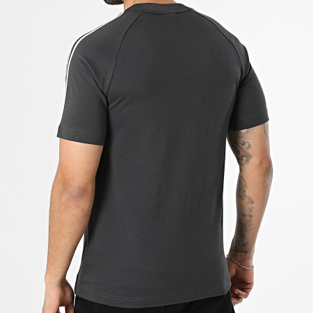 Adidas Originals - Tee Shirt 3 Stripes Allemagne Originals KG5097 Gris Anthracite