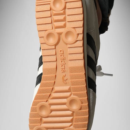 Adidas Originals - Baskets R71 JR6508 Alumina Core Black Gum 2