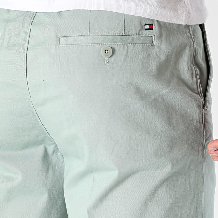 Tommy Hilfiger - Short Chino Harlem 2294 Vert