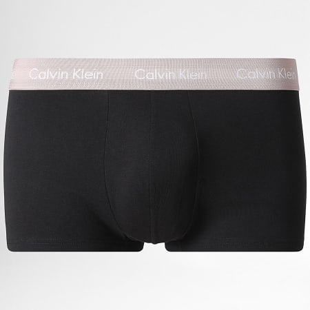 Calvin Klein - Lot De 5 Boxers NB2734A Noir Bleu Marine Bleu Clair Rouge Beige