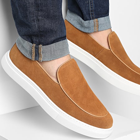Classic Series - Mocassins 585 Camel