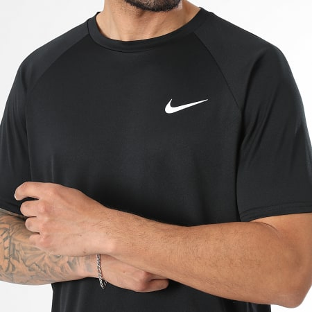 Nike - Conjunto Camiseta y Pantalón Corto de baño Nessa 586 560 Negro
